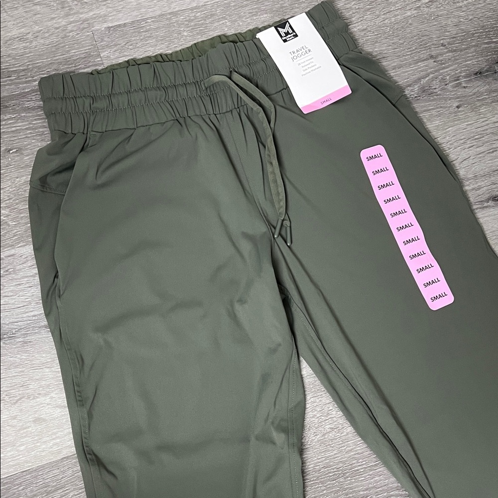 Member’s Mark Women’s Travel Jogger in Olive Green